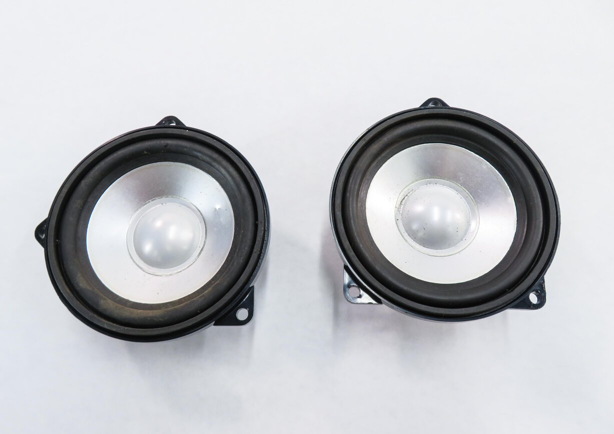 Thumbnail 7: 08 RANGE ROVER SPORT (L320) RADIO STEREO LOGIC-7 AUDIO SUB SUBWOOFER SPEAKER SET