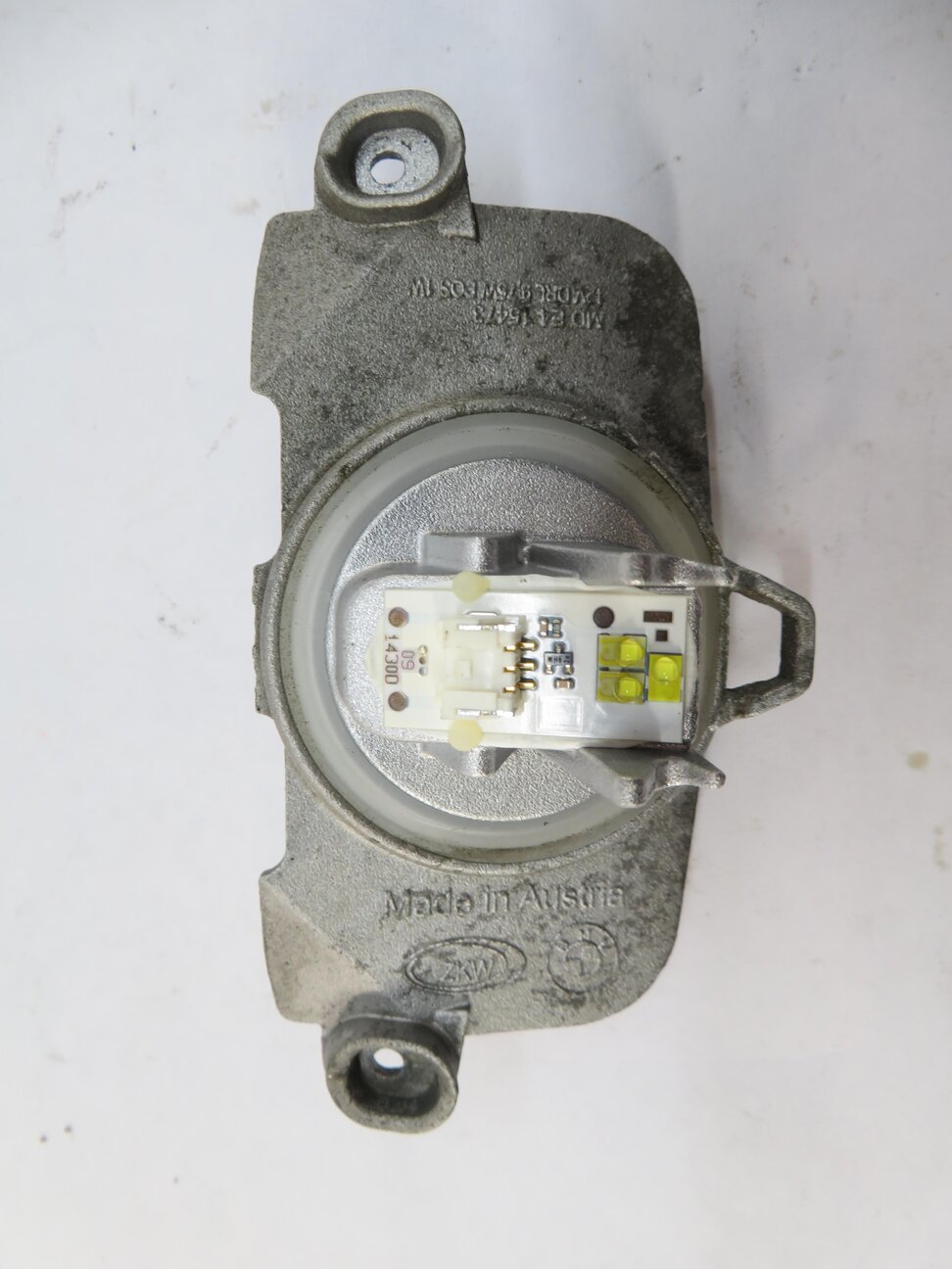 Thumbnail 7: 2013 BMW 3-SERIES ACTIVEHYBRID 3 (F30) LED HEADLIGHT DIODE MODULE SET