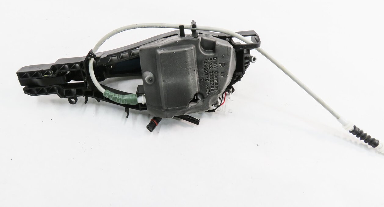 Thumbnail 6: 12-19 BMW 228i 328i 330i 335i (F30 F31 F32 F33) RIGHT REAR DOOR HANDLE (BLACK)