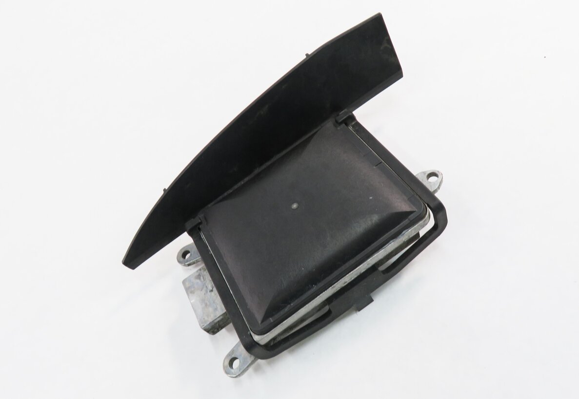 Thumbnail 1: 2013 BMW ACTIVEHYBRD-3 (F30) BLIND SPOT LANE DEPARTURE WARNING MODULE (MASTER)