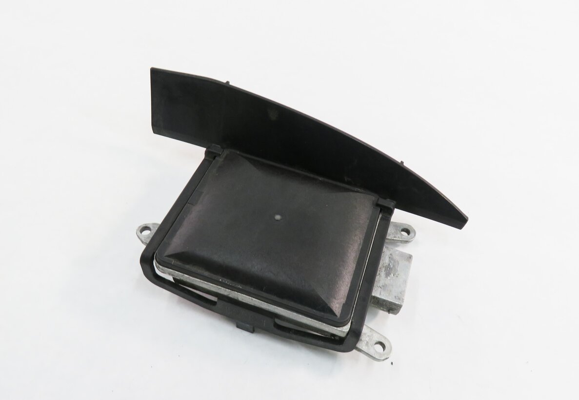 Thumbnail 1: 2013 BMW ACTIVEHYBRD-3 (F30) BLIND SPOT LANE DEPARTURE WARNING MODULE (SLAVE)