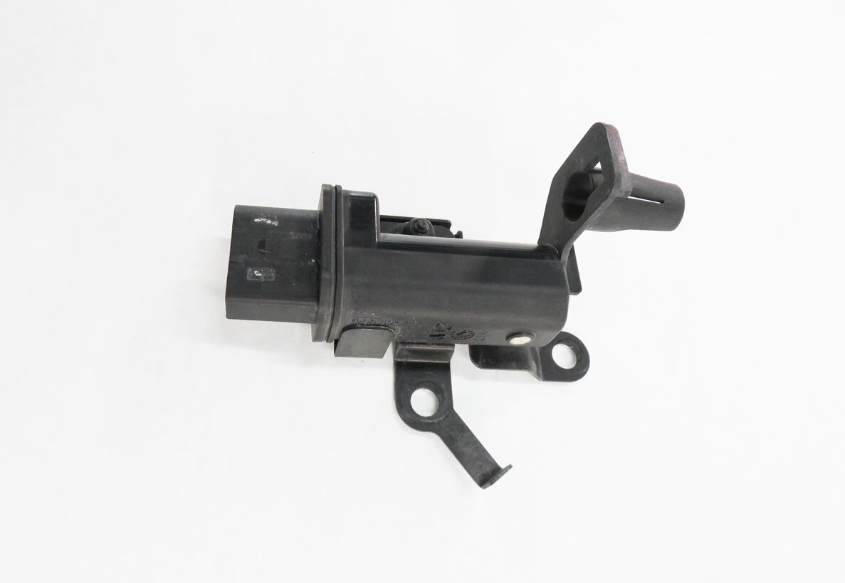 Thumbnail 4: 2013 BMW ACTIVEHYBRD-3 (F30) CURRENT DISTRIBUTION MODULE