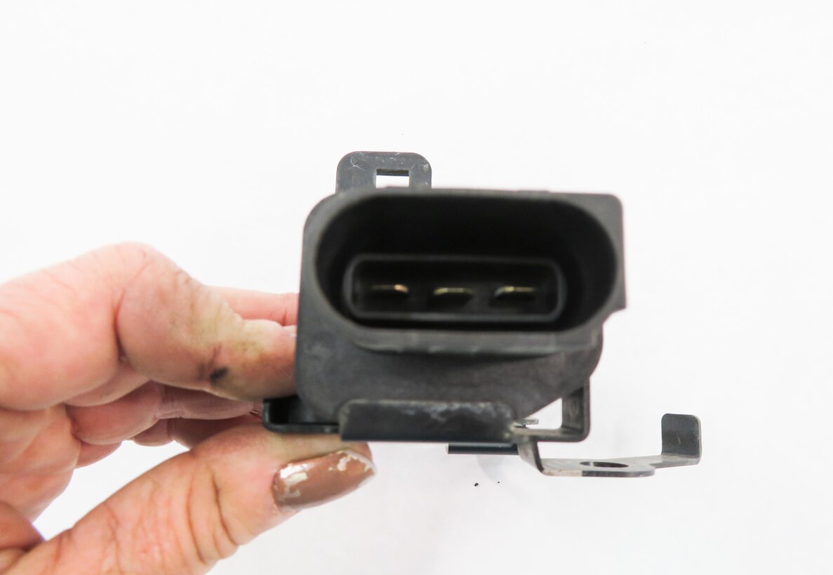 Thumbnail 7: 2013 BMW ACTIVEHYBRD-3 (F30) CURRENT DISTRIBUTION MODULE