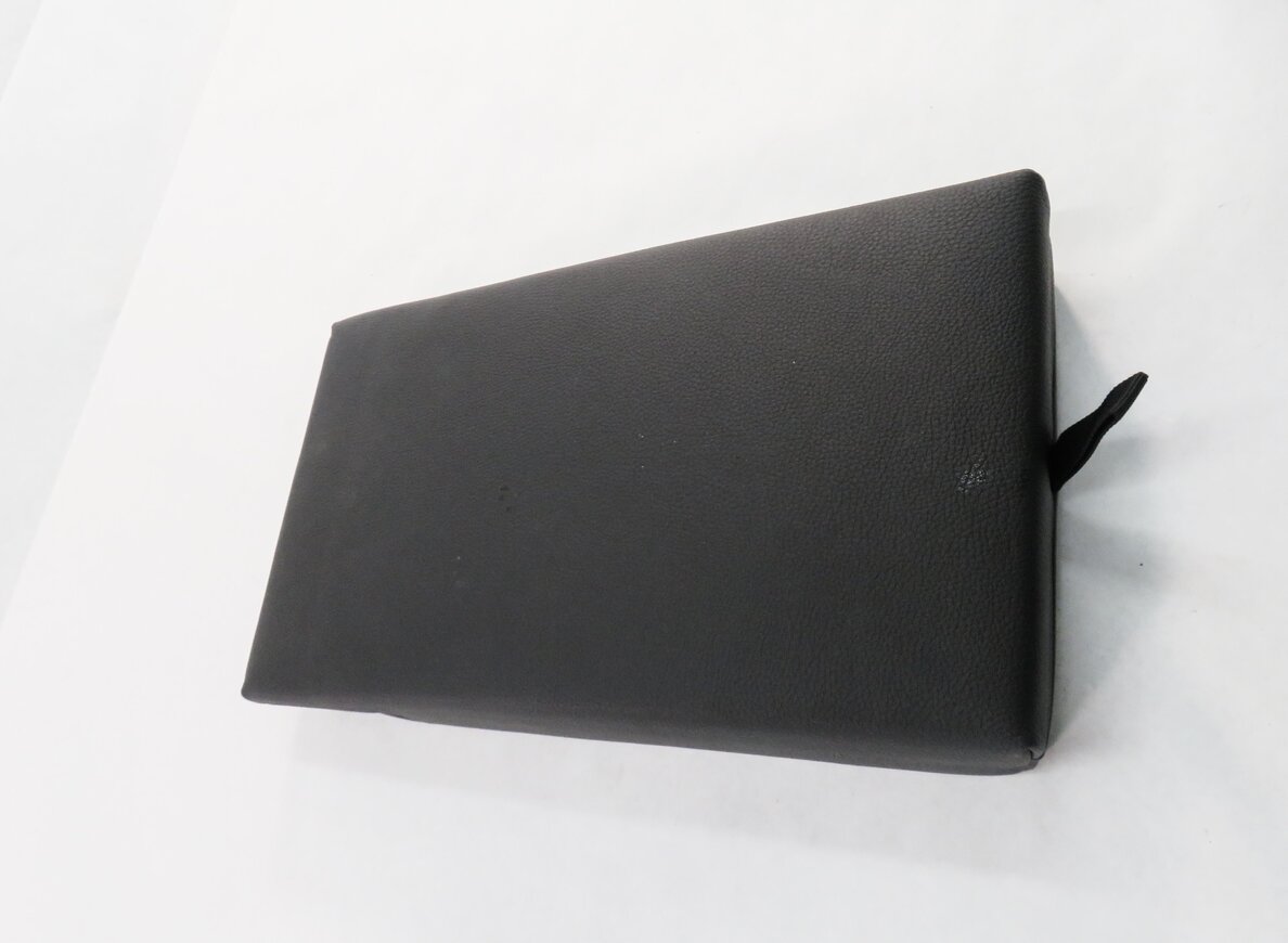 Thumbnail 3: 2013 BMW ACTIVEHYBRD-3 (F30) REAR SEAT CENTER ARMREST CUP HOLDER (BLACK LEATHER)