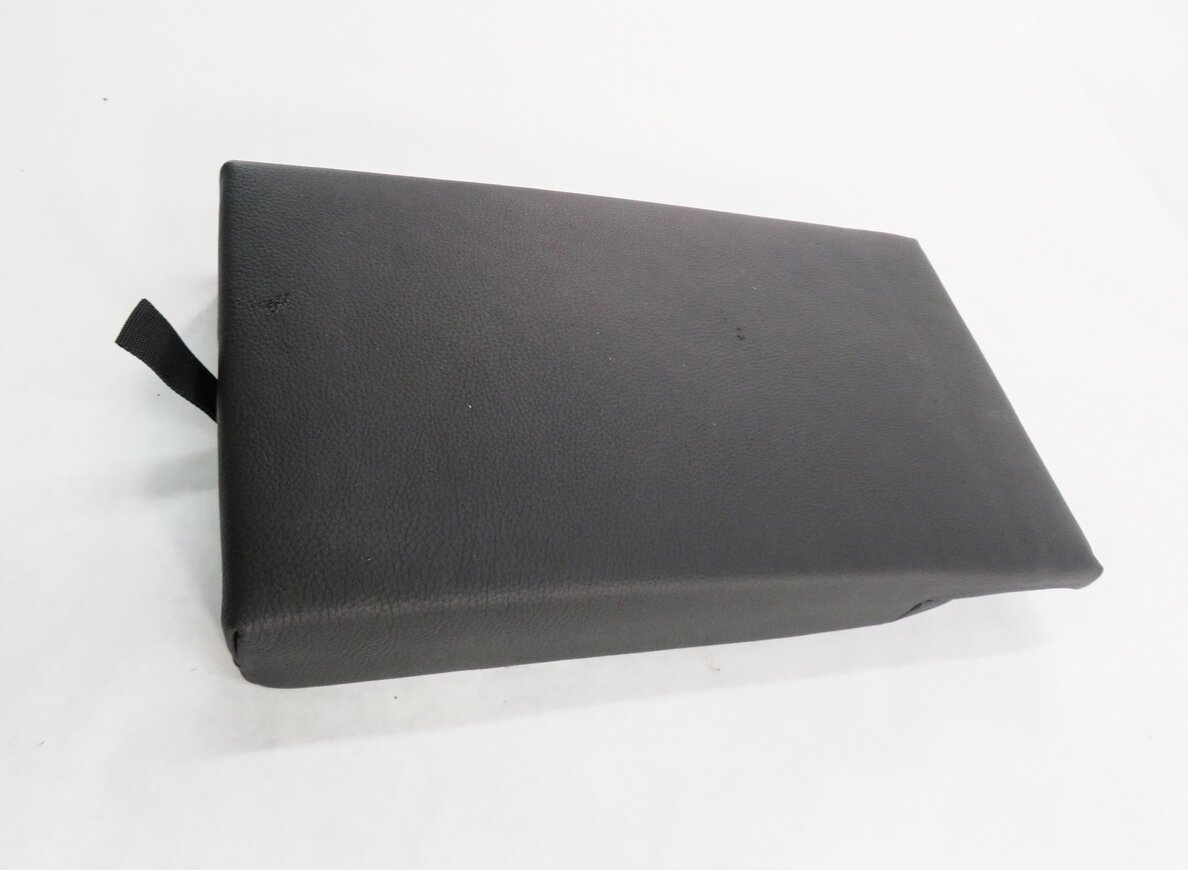 Thumbnail 4: 2013 BMW ACTIVEHYBRD-3 (F30) REAR SEAT CENTER ARMREST CUP HOLDER (BLACK LEATHER)