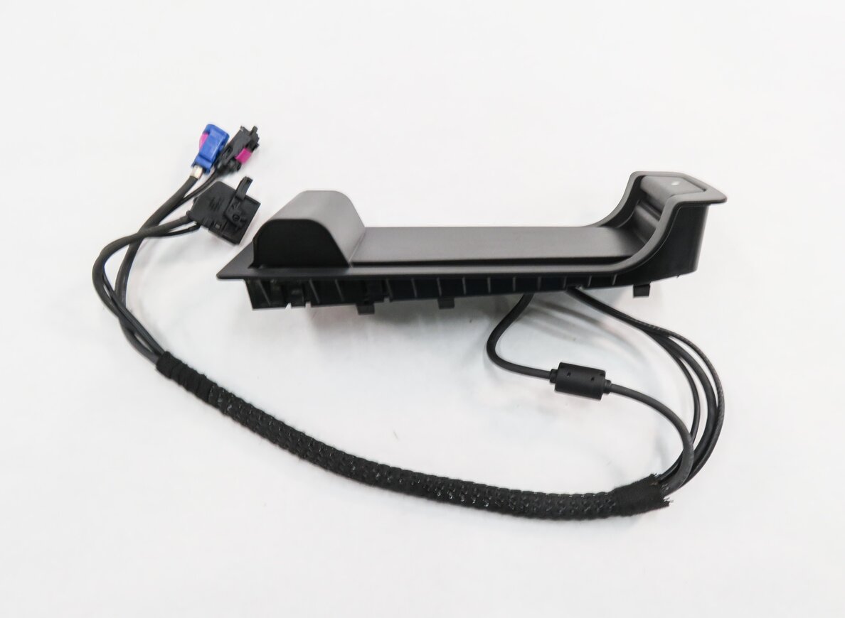 Thumbnail 5: 2013 BMW ACTIVEHYBRD-3 (F30) FRONT CENTER CONSOLE CELL PHONE CRADLE ADPATER