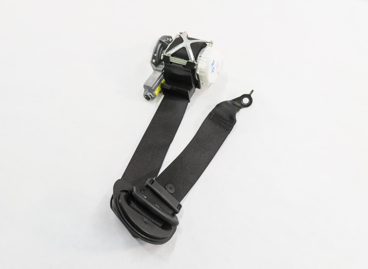 2012-2014 BMW 320i 328i 335i (F30) SEDAN RIGHT FRONT SEATBELT RETRACTOR (BLACK)
