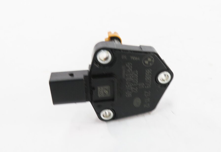 Thumbnail 5: 2013 BMW ACTIVEHYBRD-3 (F30) 3.0L N55 ENGINE - OIL LEVEL SENSOR SENDER