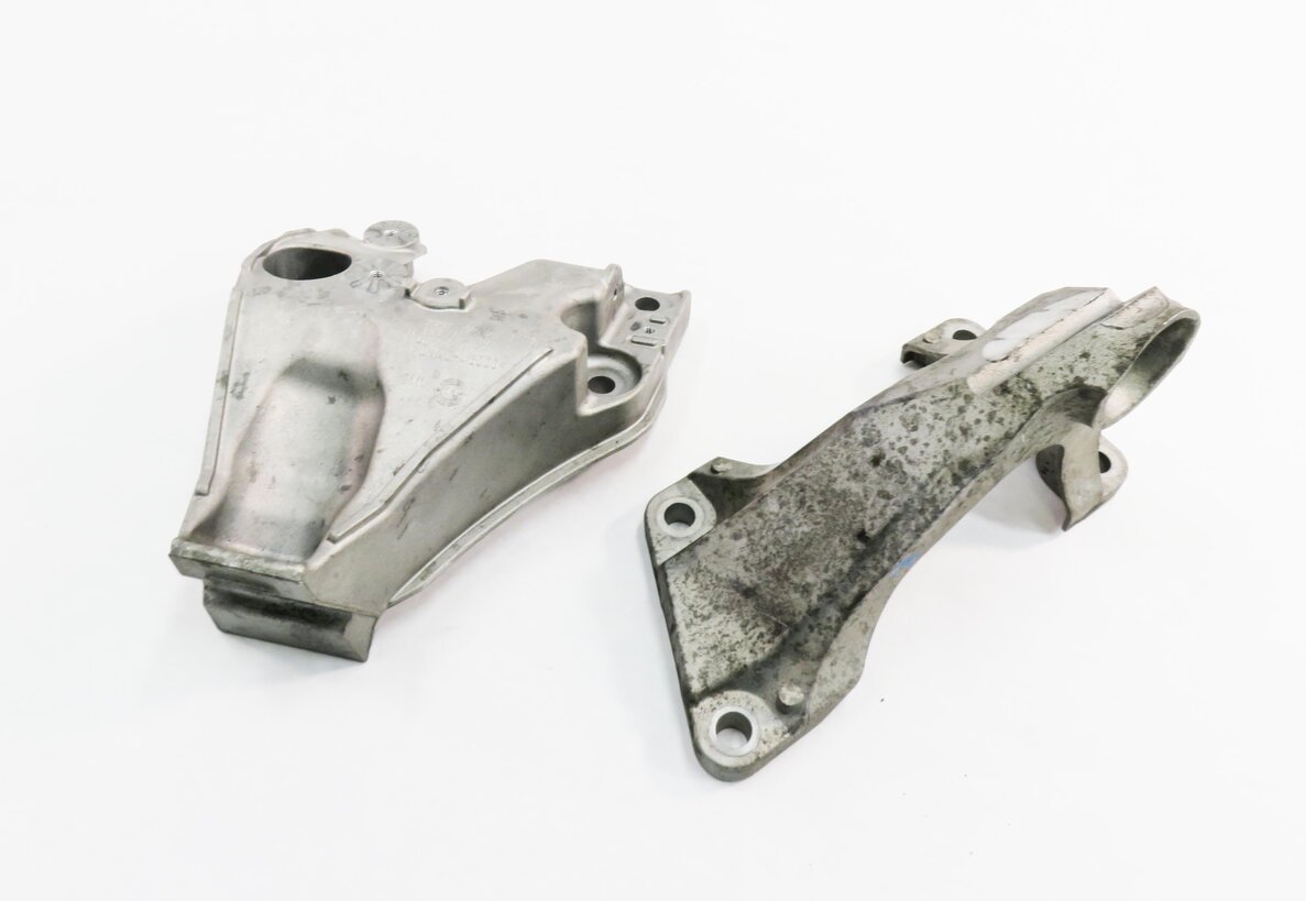 Thumbnail 2: 2013 BMW ACTIVEHYBRD-3 (F30) 3.0L N55 ENGINE - MOTOR MOUNT BRACKET SET-2