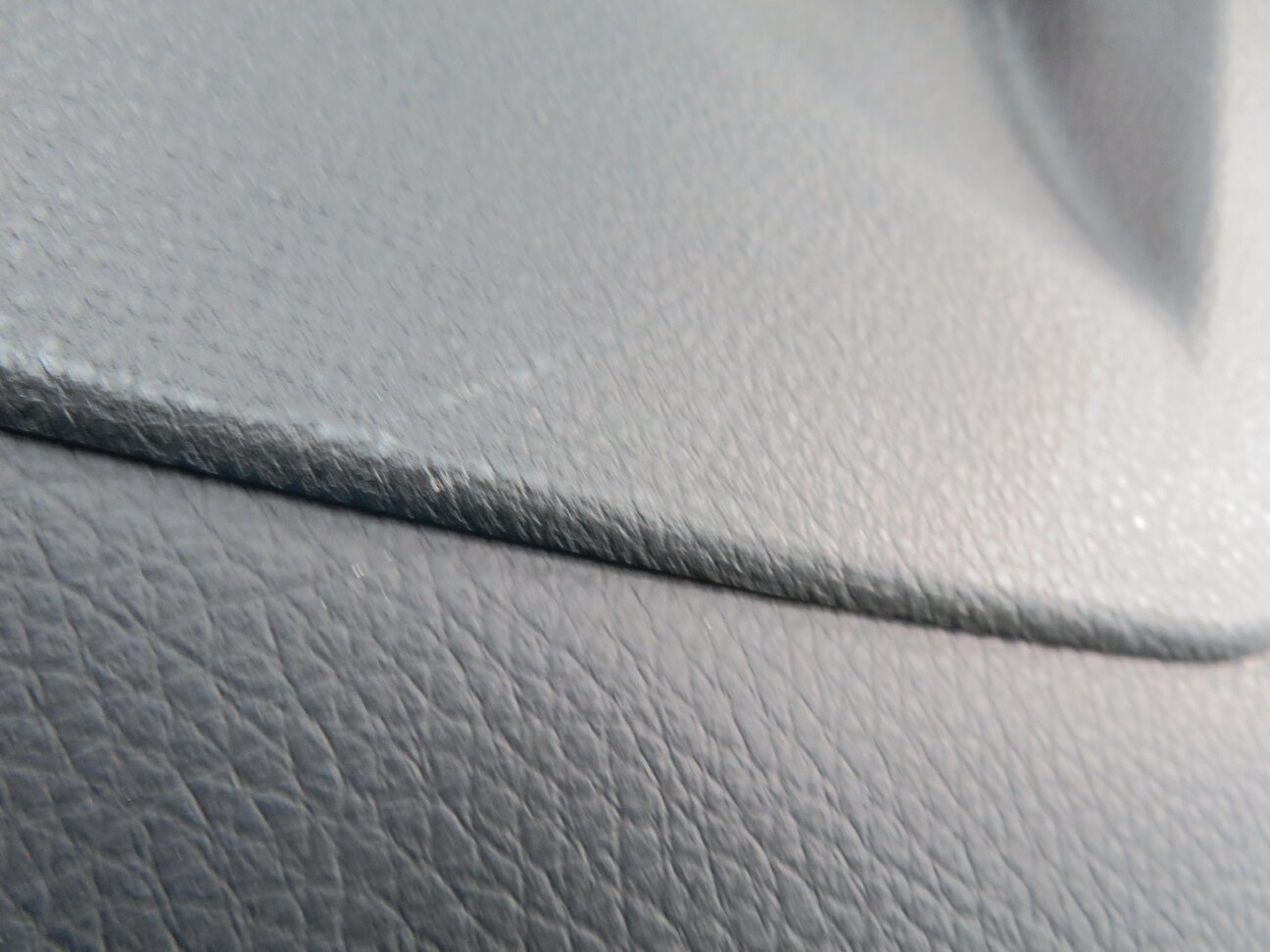 Thumbnail 8: 2013 BMW ACTIVEHYBRD-3 (F30) DRIVER UPPER TOP HEATED SPORT SEAT CUSHION (BLACK)
