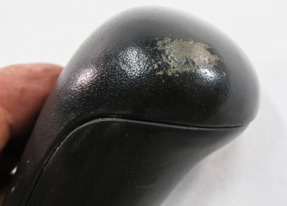 Thumbnail 6: 2011 AUDI Q7 (4L) TRANSMISSION GEAR SHIFTER SHIFT HANDLE KNOB (BLACK)