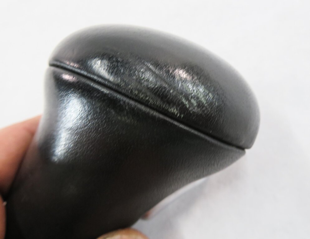 Thumbnail 7: 2011 AUDI Q7 (4L) TRANSMISSION GEAR SHIFTER SHIFT HANDLE KNOB (BLACK)