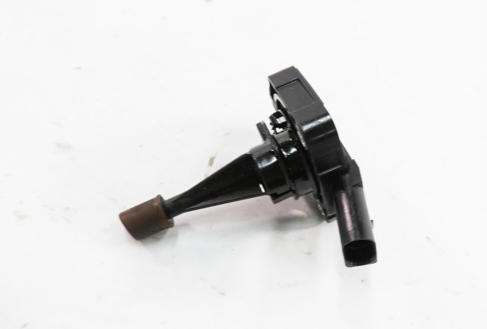 2011 AUDI Q7 (4L) 3.0L CJWC SUPERCHARGED ENGINE - OIL LEVEL SENSOR SENDER