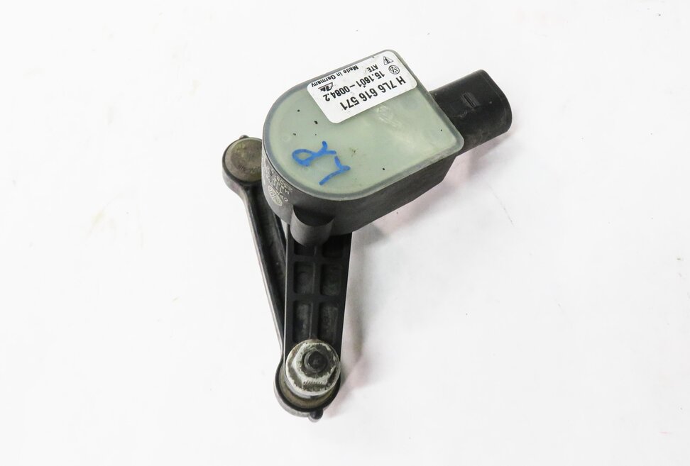 Thumbnail 4: 2011 AUDI Q7 (4L) LEFT DRIVER REAR SUSPENSION HEIGHT LEVEL SENSOR