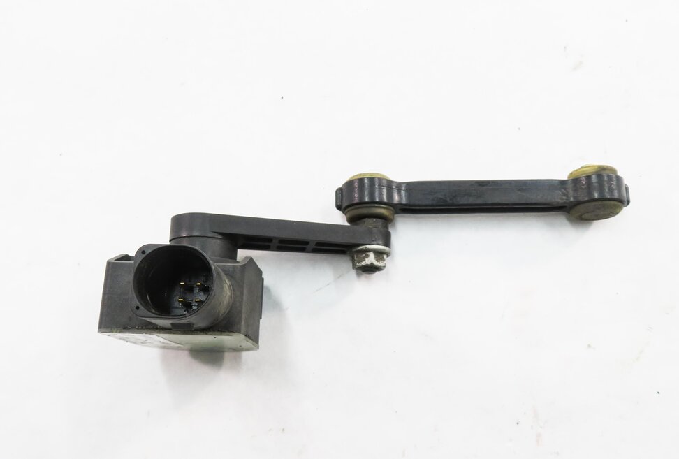 Thumbnail 5: 2011 AUDI Q7 (4L) LEFT DRIVER REAR SUSPENSION HEIGHT LEVEL SENSOR