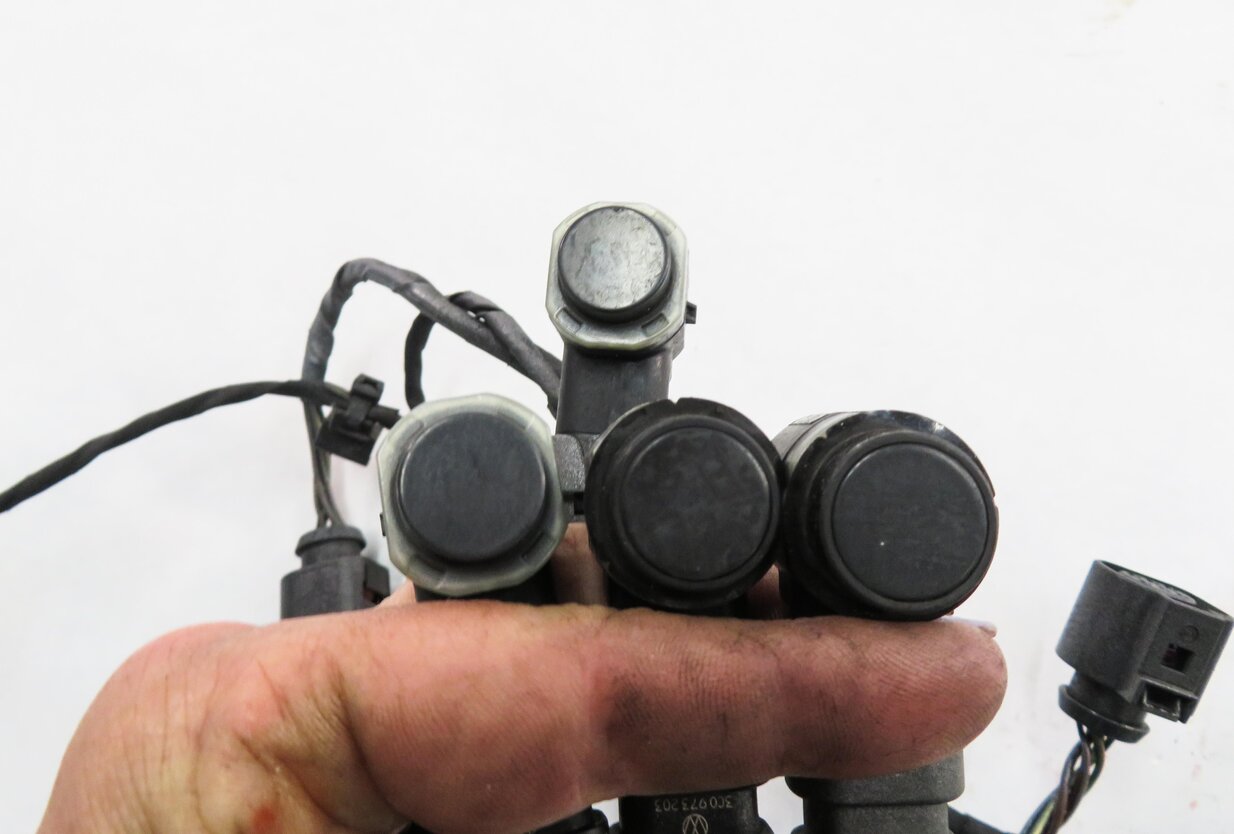 Thumbnail 6: 2011 AUDI Q7 (4L) REAR PDC PARK DISTANCE SENSOR SET w/ HARNESS (GRAPHITE GRAY)