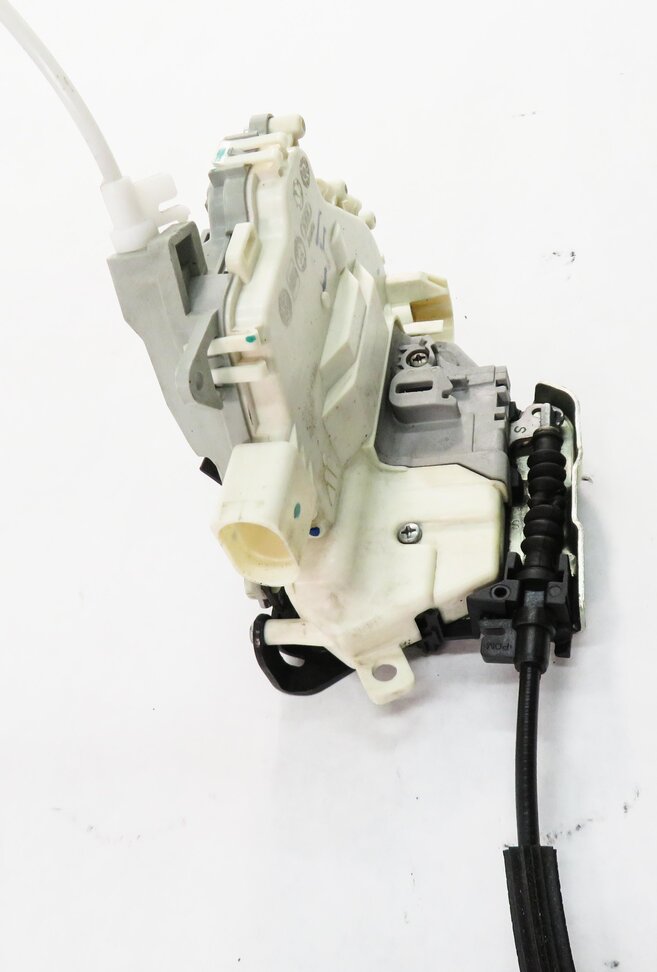Thumbnail 4: 2010-2019 AUDI / PORSCHE A4 S4 A5 S5 A6 Q3 Q5 Q7 TT 911 - LEFT FRONT DOOR LATCH