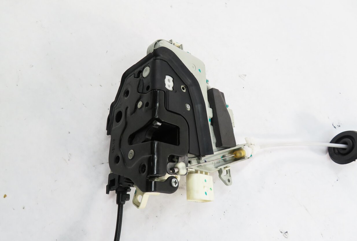 Thumbnail 5: 2010-2019 AUDI / PORSCHE A4 S4 A5 S5 A6 Q3 Q5 Q7 TT 911 - LEFT FRONT DOOR LATCH