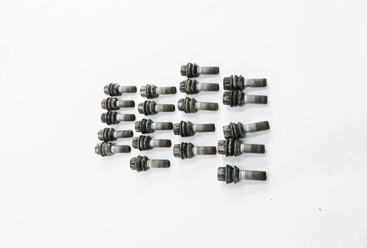 Thumbnail 3: 2011 AUDI Q7 (4L) LUG NUT WHEEL BOLT SET-20
