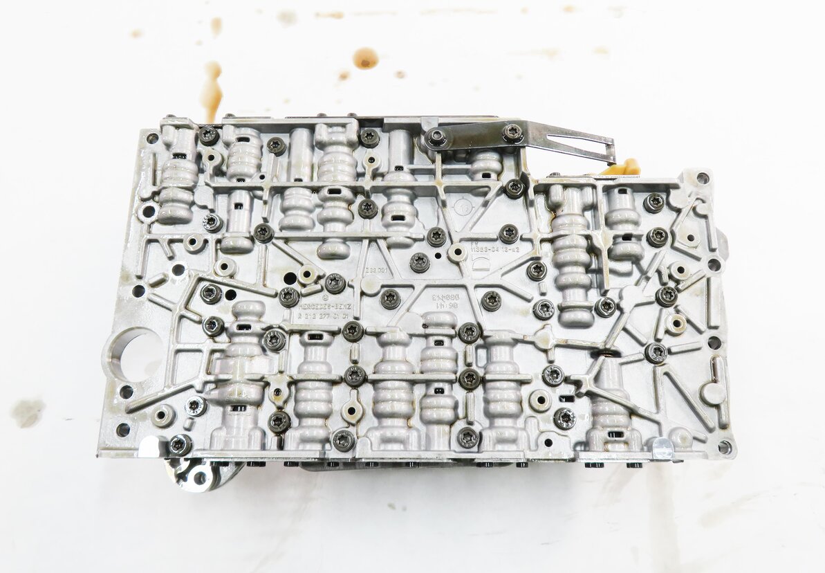 Thumbnail 7: 2013 MERCEDES GL450 GL550 ML550 (W166 X166) 722.9 TRANSMISSION VALVE BODY BLOCK