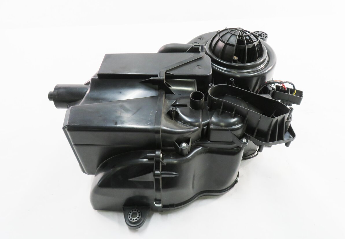 Thumbnail 5: 13-19 MERCEDES GL350 GL450 GL550 GLS350 GLS450 (W166 X166) REAR A/C BLOWER MOTOR