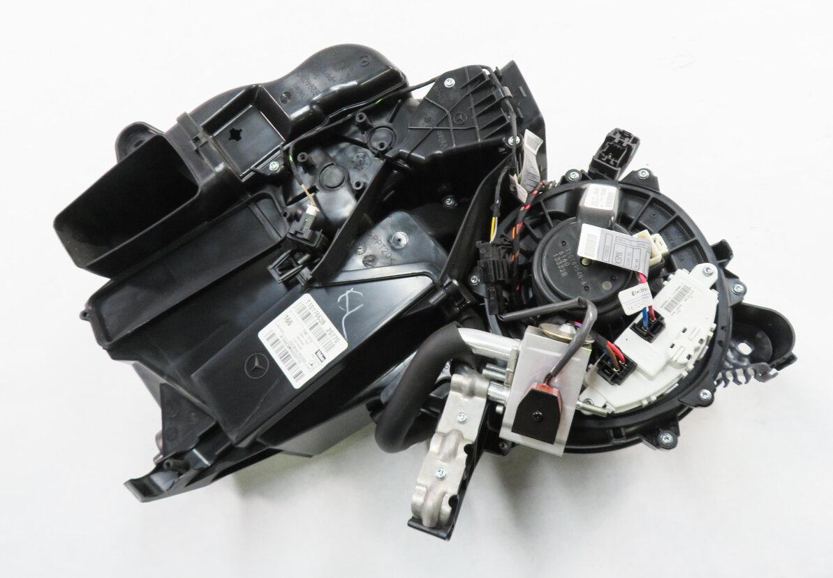 Thumbnail 6: 13-19 MERCEDES GL350 GL450 GL550 GLS350 GLS450 (W166 X166) REAR A/C BLOWER MOTOR