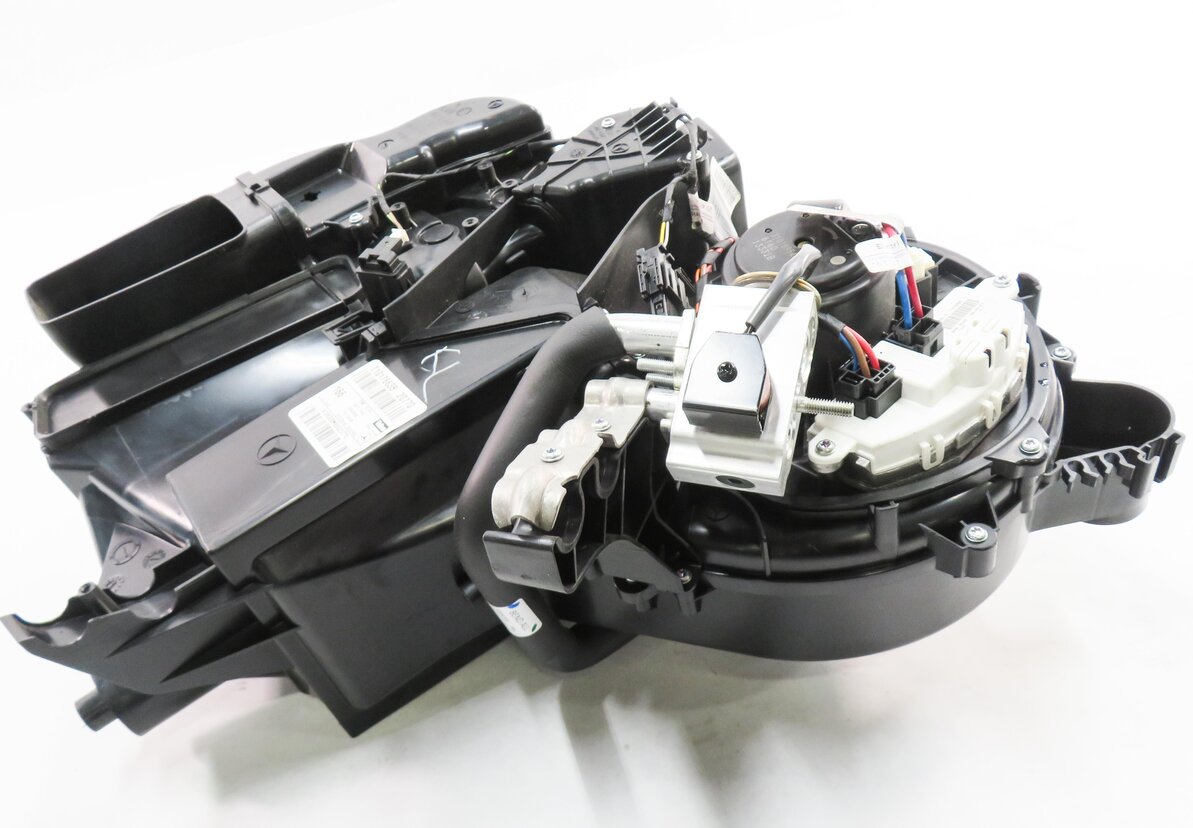 Thumbnail 7: 13-19 MERCEDES GL350 GL450 GL550 GLS350 GLS450 (W166 X166) REAR A/C BLOWER MOTOR