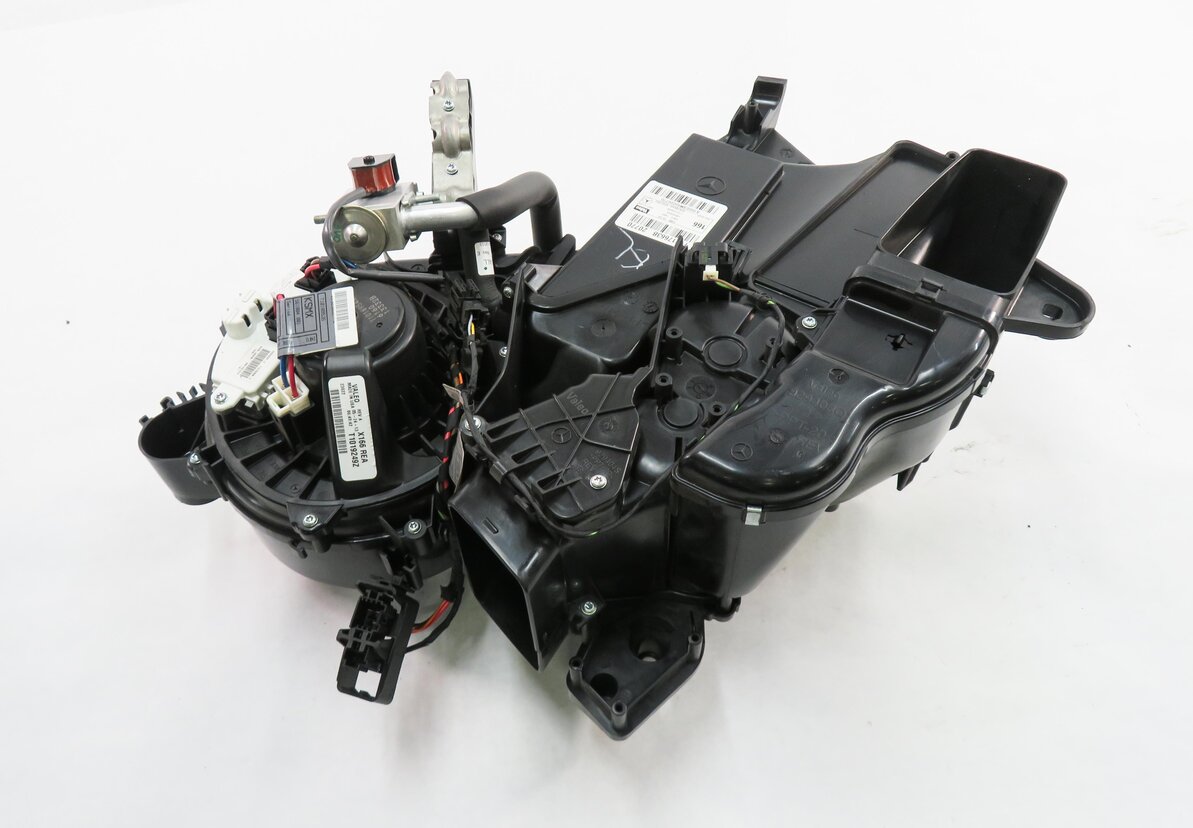 Thumbnail 8: 13-19 MERCEDES GL350 GL450 GL550 GLS350 GLS450 (W166 X166) REAR A/C BLOWER MOTOR
