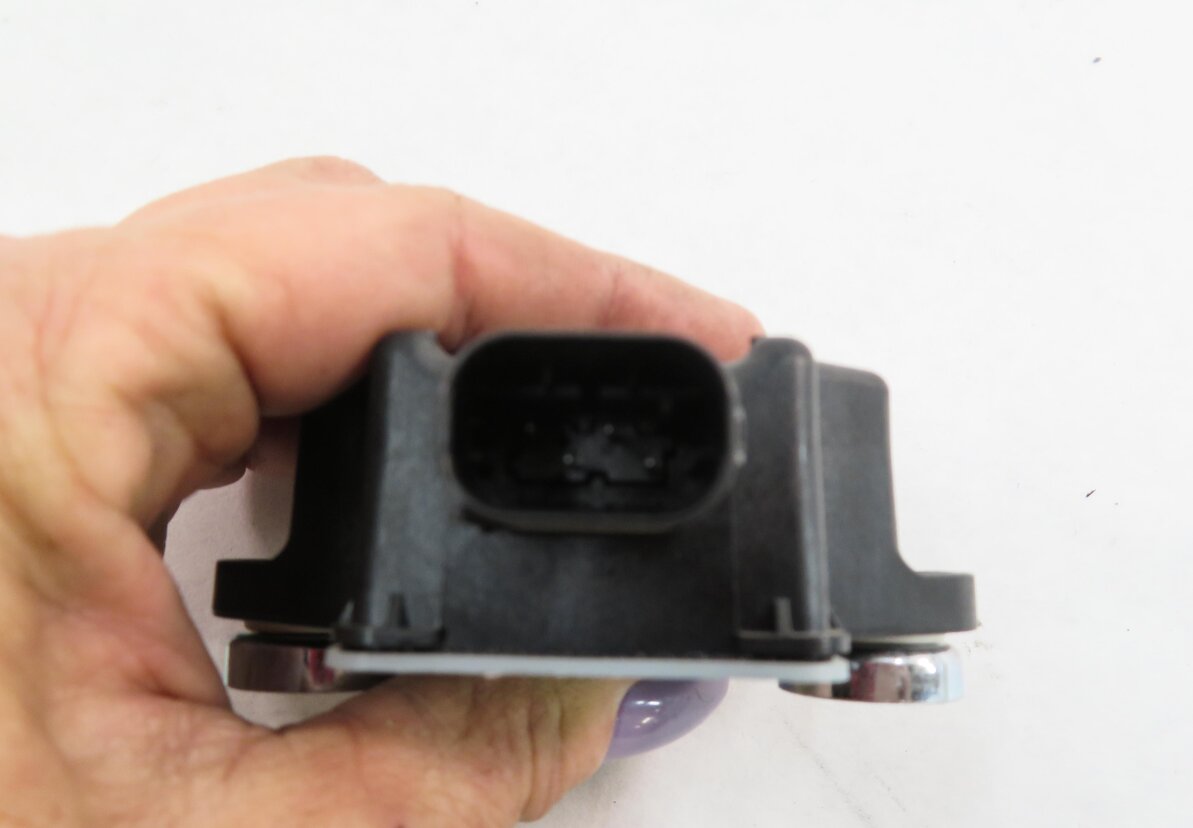 Thumbnail 6: 2013 MERCEDES GL450 (X166) YAW SPEED ACCELERATION TURN RATE STABILITY SENSOR