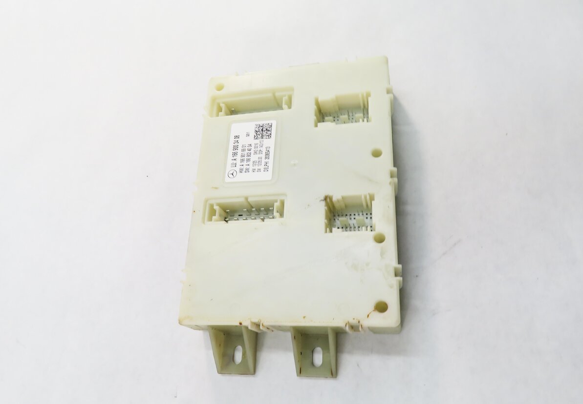 Thumbnail 3: 2013-2014 MERCEDES GL350 GL450 GL550 (X166) REAR SIGNAL ACQUISITION MODULE SAM
