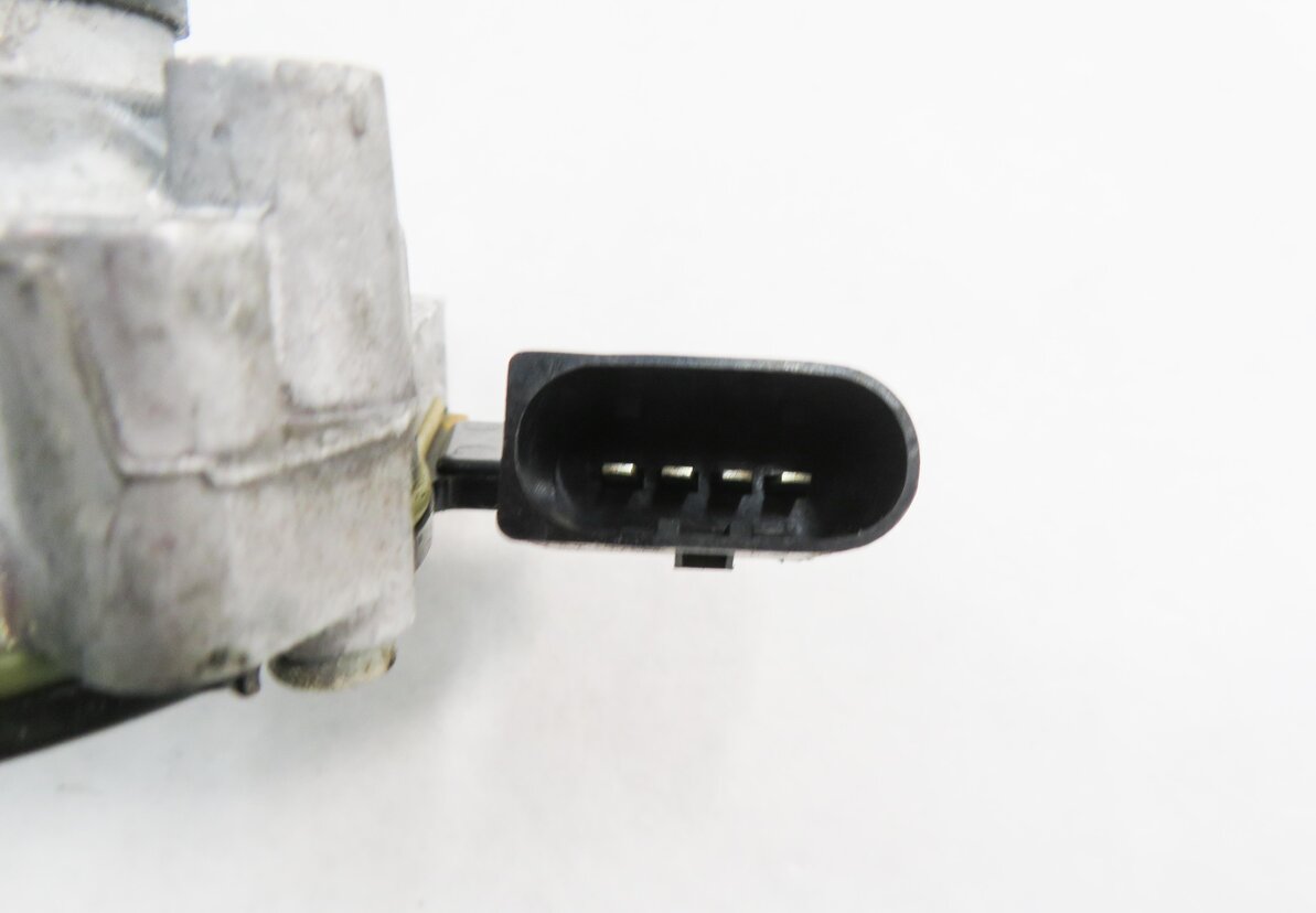 Thumbnail 6: 2013-2019 MERCEDES GL350 GL450 GL550 GLS GLE (W166 X166) FRONT WIPER MOTOR