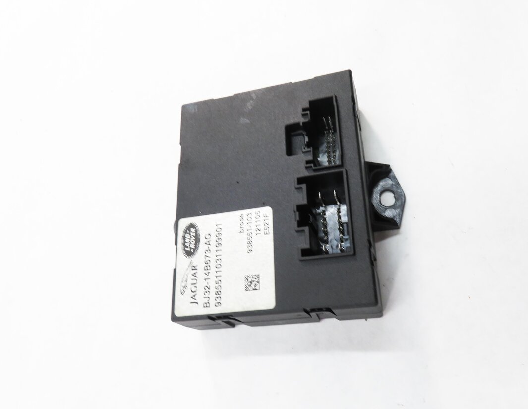 Thumbnail 3: 2012 RANGE ROVER EVOQUE (L538) REAR HATCH DOOR TRUNK LIFTGATE CONTROL MODULE