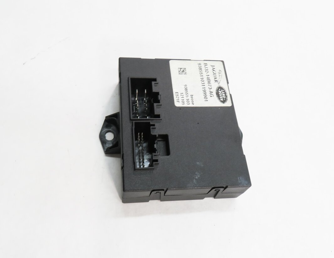 Thumbnail 4: 2012 RANGE ROVER EVOQUE (L538) REAR HATCH DOOR TRUNK LIFTGATE CONTROL MODULE