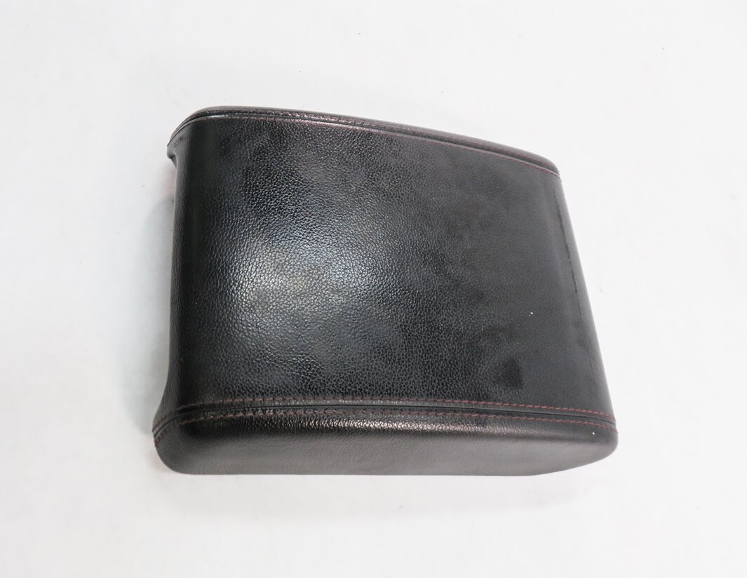 Thumbnail 4: 12-15 RANGE ROVER EVOQUE (L538) FRONT CENTER CONSOLE ARM REST LID (BLACK & RED)