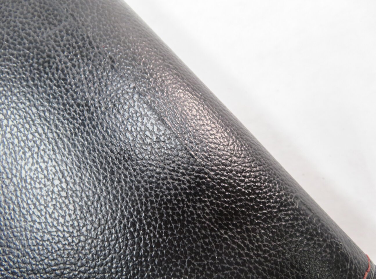 Thumbnail 7: 12-15 RANGE ROVER EVOQUE (L538) FRONT CENTER CONSOLE ARM REST LID (BLACK & RED)