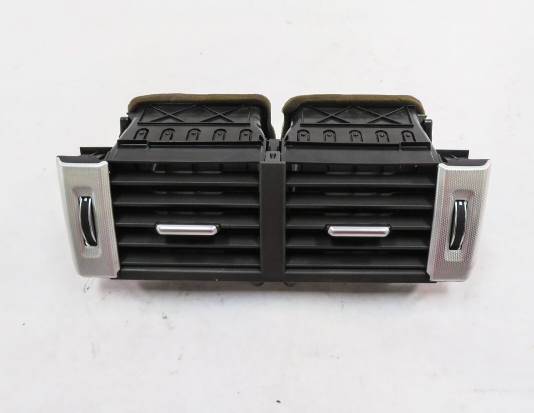 Thumbnail 2: 2012 RANGE ROVER EVOQUE (L538) CENTER DASH HEATER A/C AIR VENT