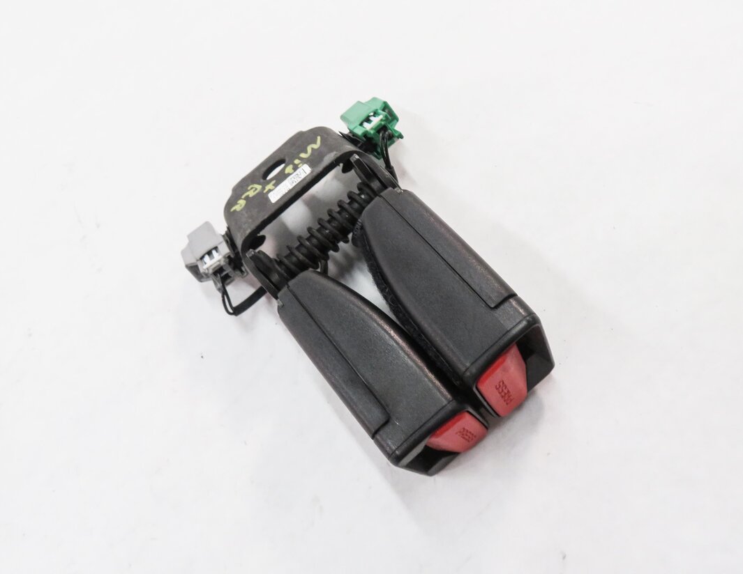 2012 RANGE ROVER EVOQUE (L538) REAR SEAT SEATBELT BUCKLE RECEIVER (BLACK)