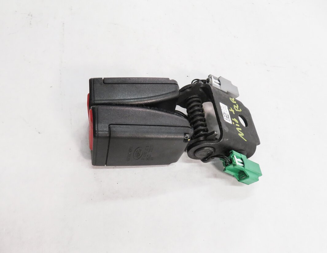 Thumbnail 4: 2012 RANGE ROVER EVOQUE (L538) REAR SEAT SEATBELT BUCKLE RECEIVER (BLACK)