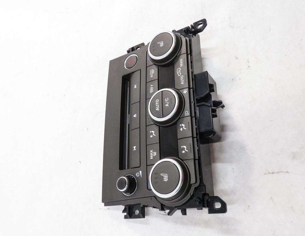Thumbnail 4: 12-13 RANGE ROVER EVOQUE (L538) HEATER A/C TEMPERATURE CONTROL w/ HEATED SEAT