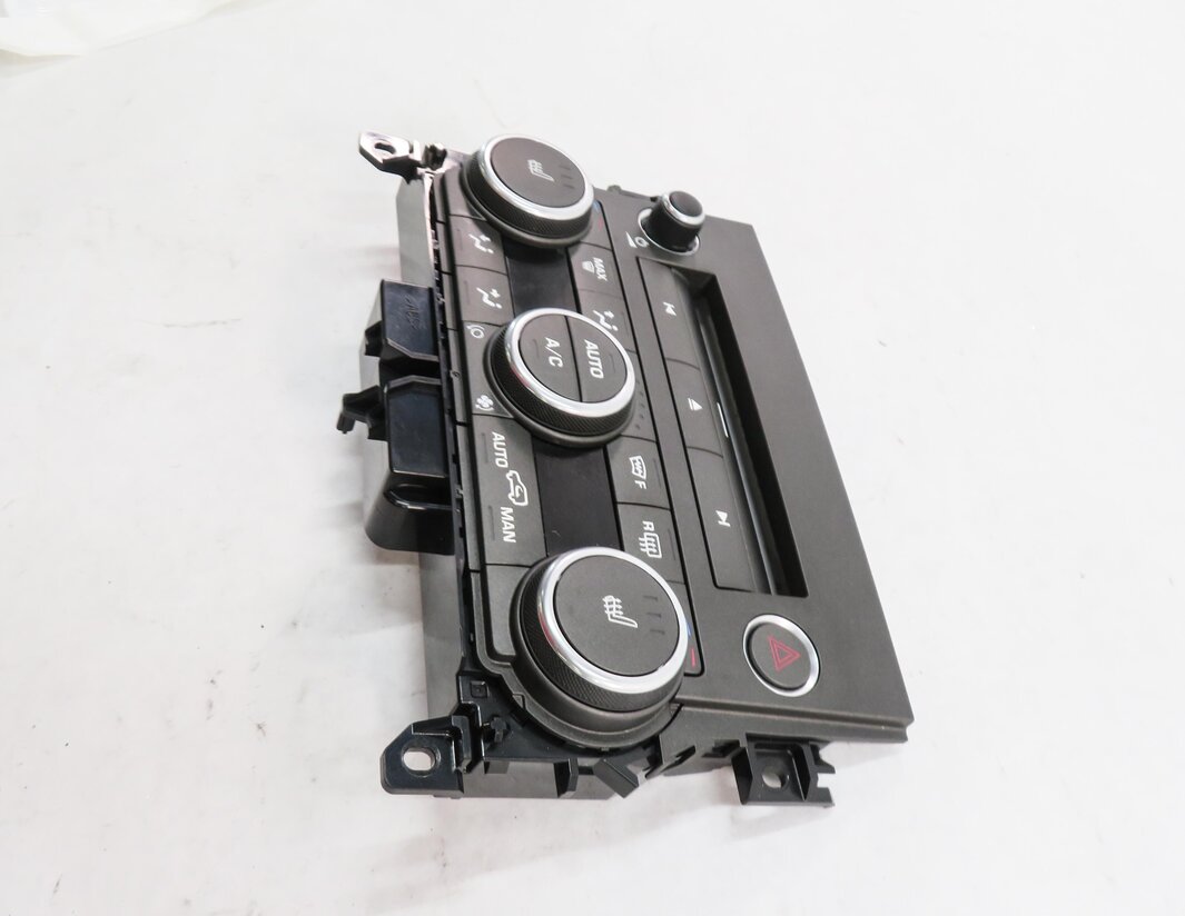 Thumbnail 5: 12-13 RANGE ROVER EVOQUE (L538) HEATER A/C TEMPERATURE CONTROL w/ HEATED SEAT