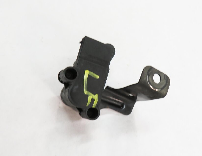 Thumbnail 3: 2012 RANGE ROVER EVOQUE (L538) LEFT FRONT DRIVER SUSPENSION HEIGHT LEVEL SENSOR