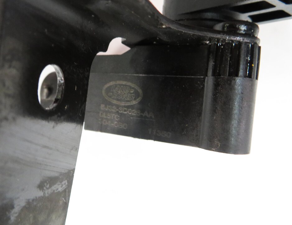 Thumbnail 6: 2012 RANGE ROVER EVOQUE (L538) LEFT FRONT DRIVER SUSPENSION HEIGHT LEVEL SENSOR