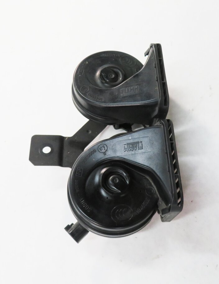 Thumbnail 4: 12-19 RANGE ROVER EVOQUE DISCOVERY SPORT (L538 L550) HIGH & LOW TONE HORN SET