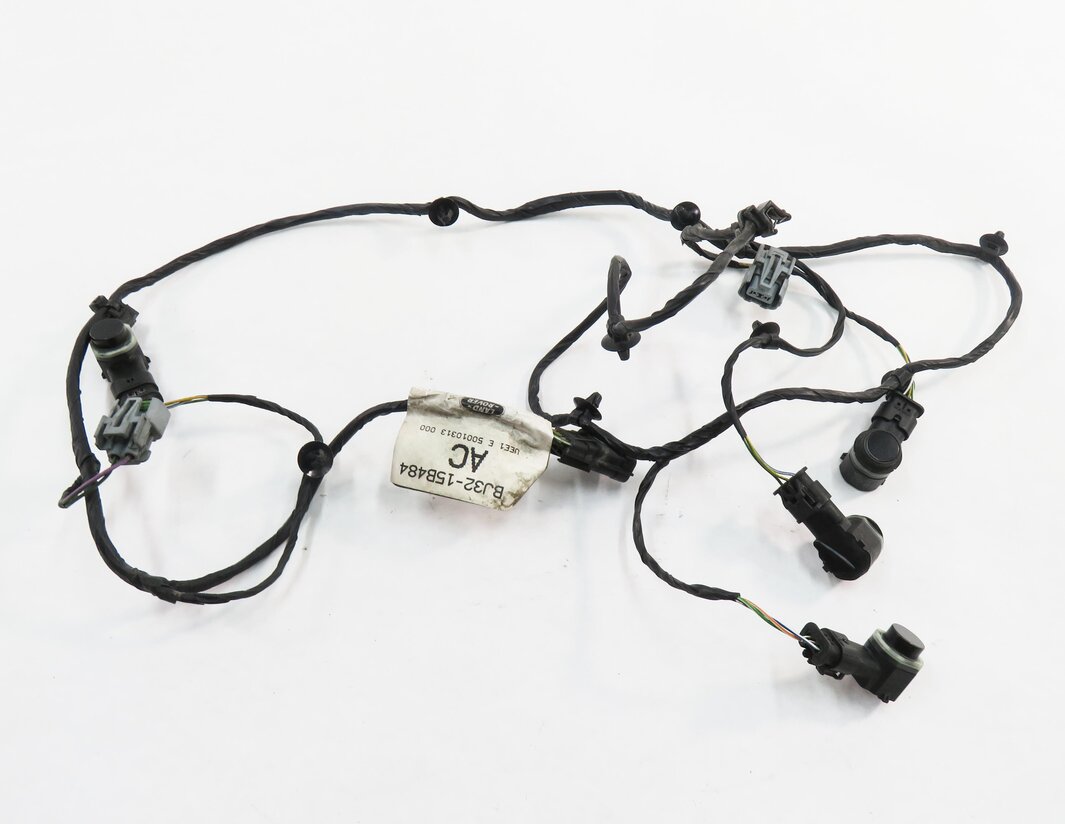 Thumbnail 2: 2012 RANGE ROVER EVOQUE (L538) REAR PDC PARK SENSOR SET w/ HARNESSS (BLACK)