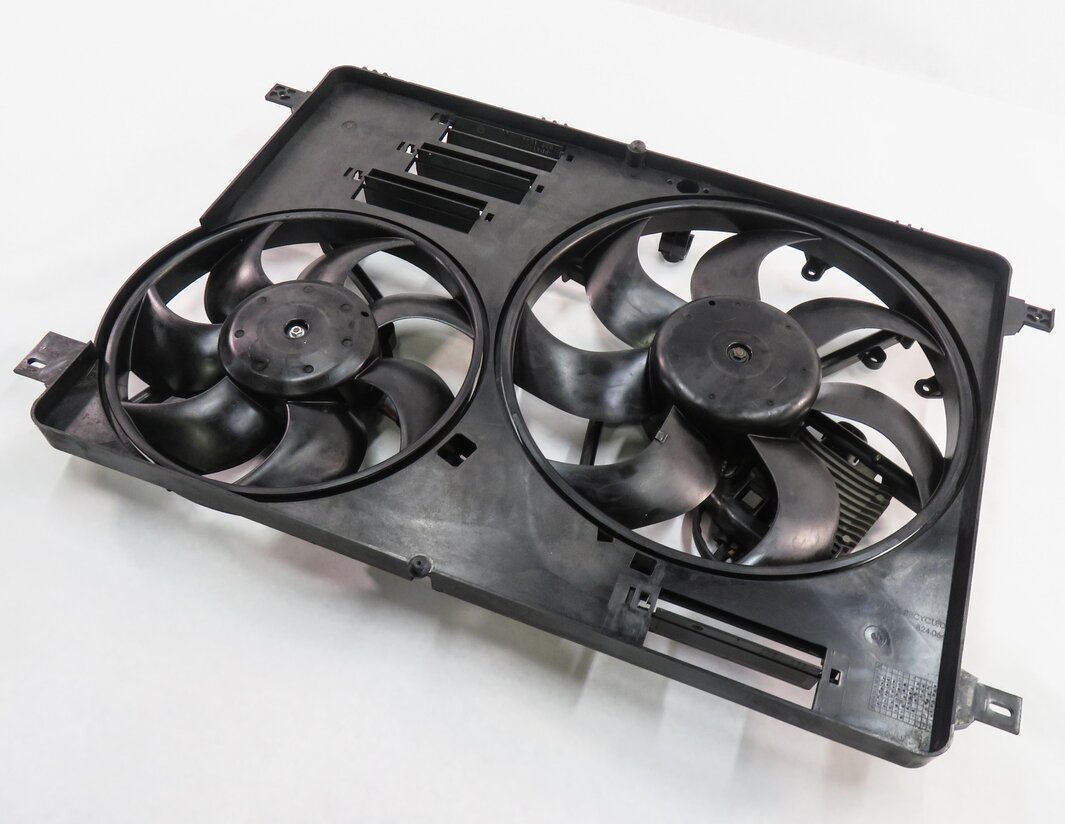 12-17 LR2 DISCOVERY SPORT RANGE ROVER EVOQUE (L538 L550) RADIATOR COOLING FAN
