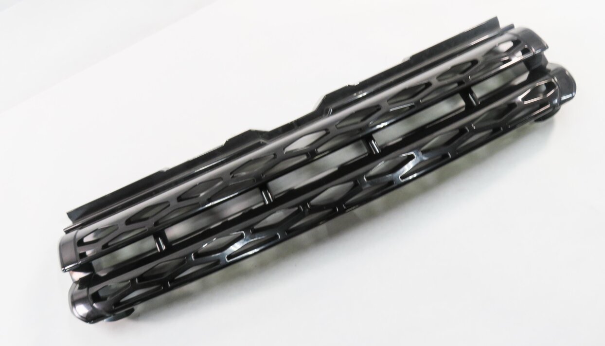 2012 RANGE ROVER EVOQUE (L538) FRONT UPPER CENTER HOOD AIR VENT GRILLE TRIM