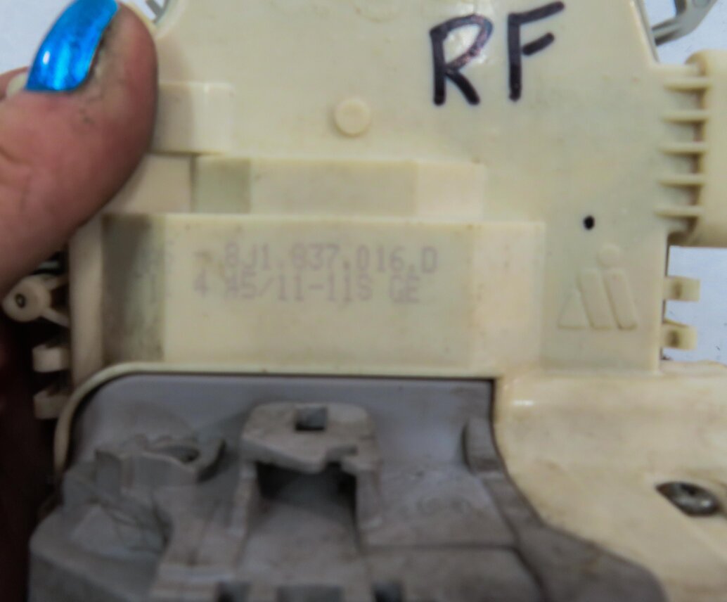 Thumbnail 6: 2010-2019 AUDI / PORSCHE A4 S4 A5 S5 A6 Q3 Q5 Q7 TT 911 - RIGHT FRONT DOOR LATCH