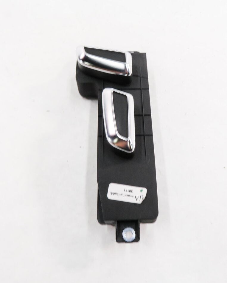 Thumbnail 8: 2012 AUDI Q7 (4L) LEFT FRONT DRIVER SEAT ADJUSTMENT SWITCH BUTTON