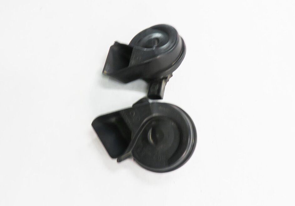 Thumbnail 4: 2007-2015 AUDI Q7 R8 (4L 4S) HIGH & LOW TONE HORN SET-2