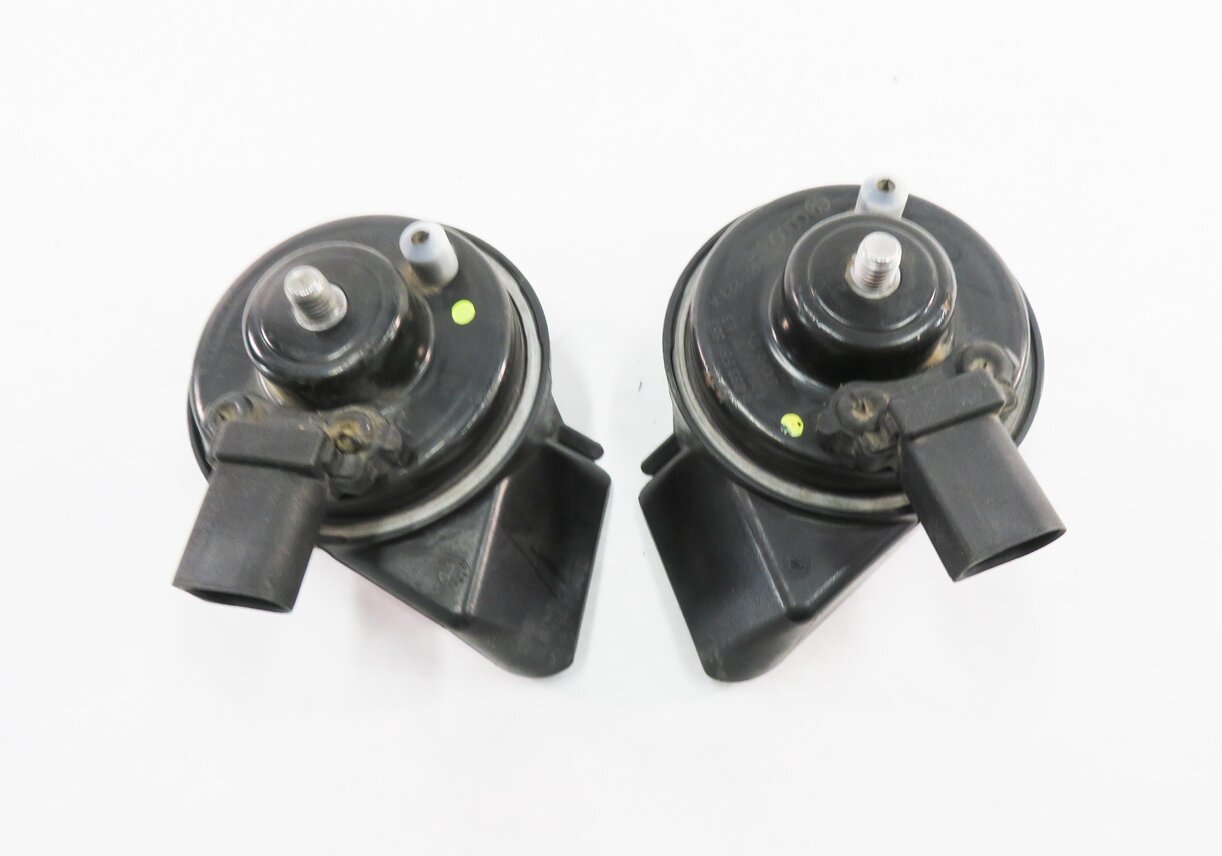 Thumbnail 6: 2007-2015 AUDI Q7 R8 (4L 4S) HIGH & LOW TONE HORN SET-2